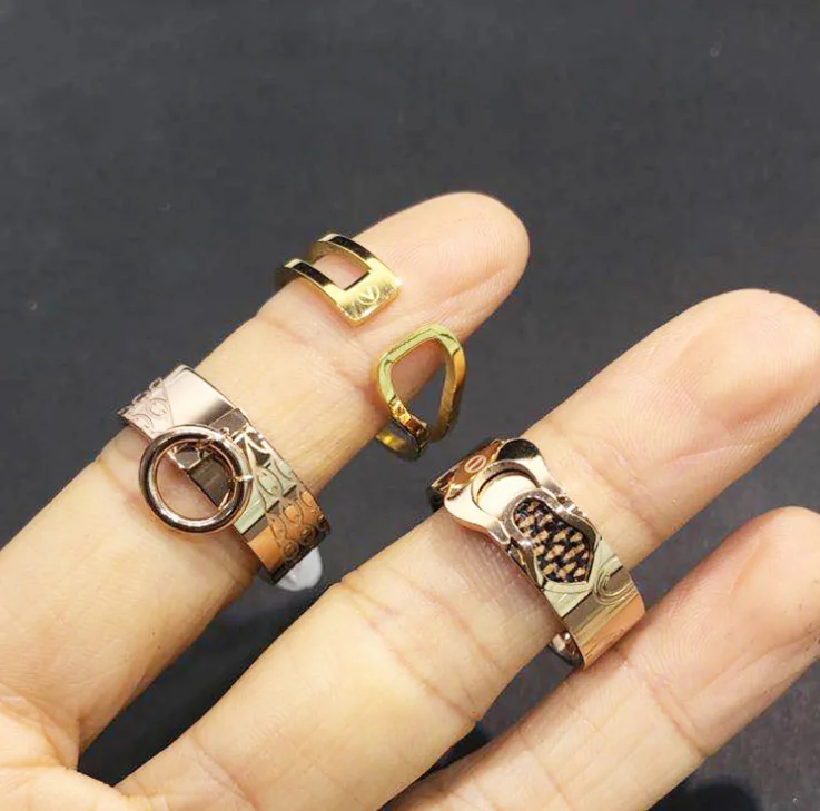 Новая классическая одежда с нашивкой в виде кольца на безымянном пальце кольцо