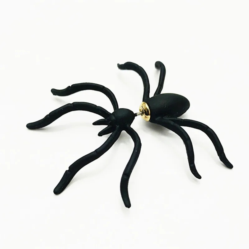 Черные сережки гвоздики в виде паука необычные дизайнерские серьги ювелирные
