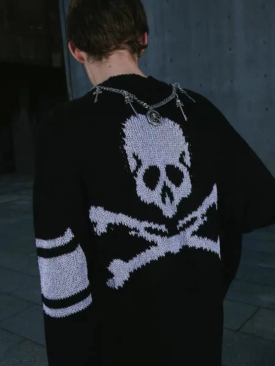 

2021 MMJ Diablo Back Reflective Skull Loose Knit Short Mastermind Sweater MY620