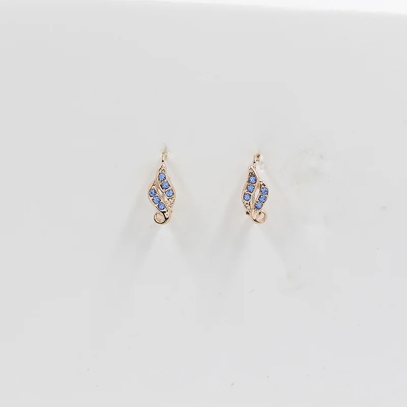 

585Carved hollowed-out earrings in rose gold for glamorous women's wedding parties, stylish and stylish earrings