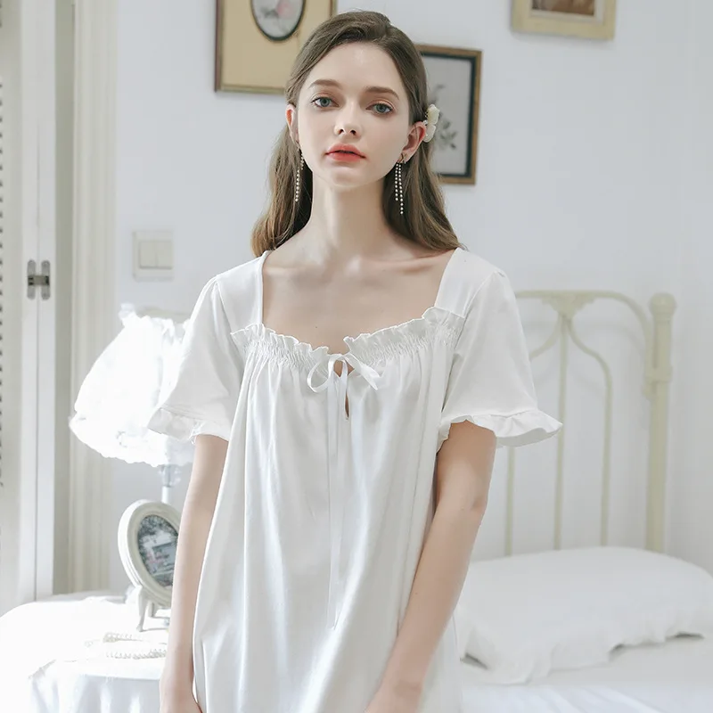 

Women's Sleep & Lounge
