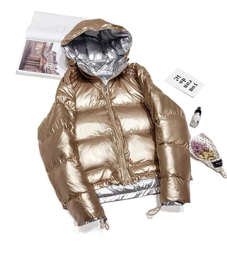 Женская Зимняя яркая белая куртка на утином пуху короткое пальто с воротником из