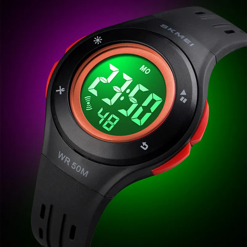 Часы наручные для плавания и занятий спортом на открытом воздухе Цифровые