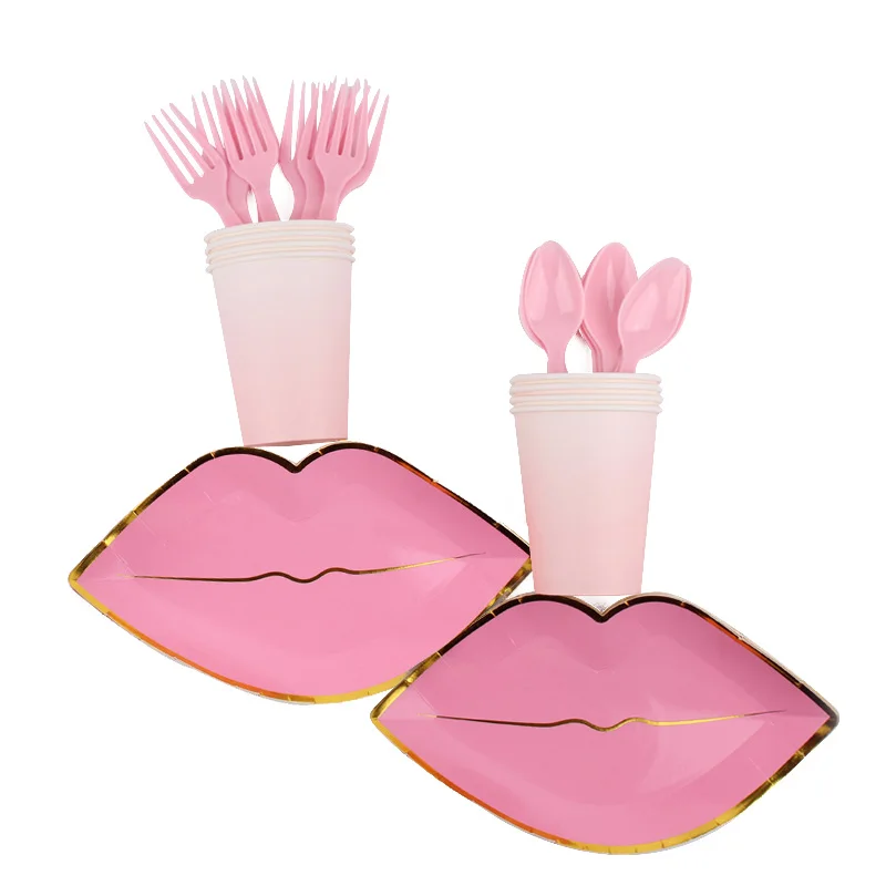 Бумажные полотенца с красными губами для празднования Дня Святого