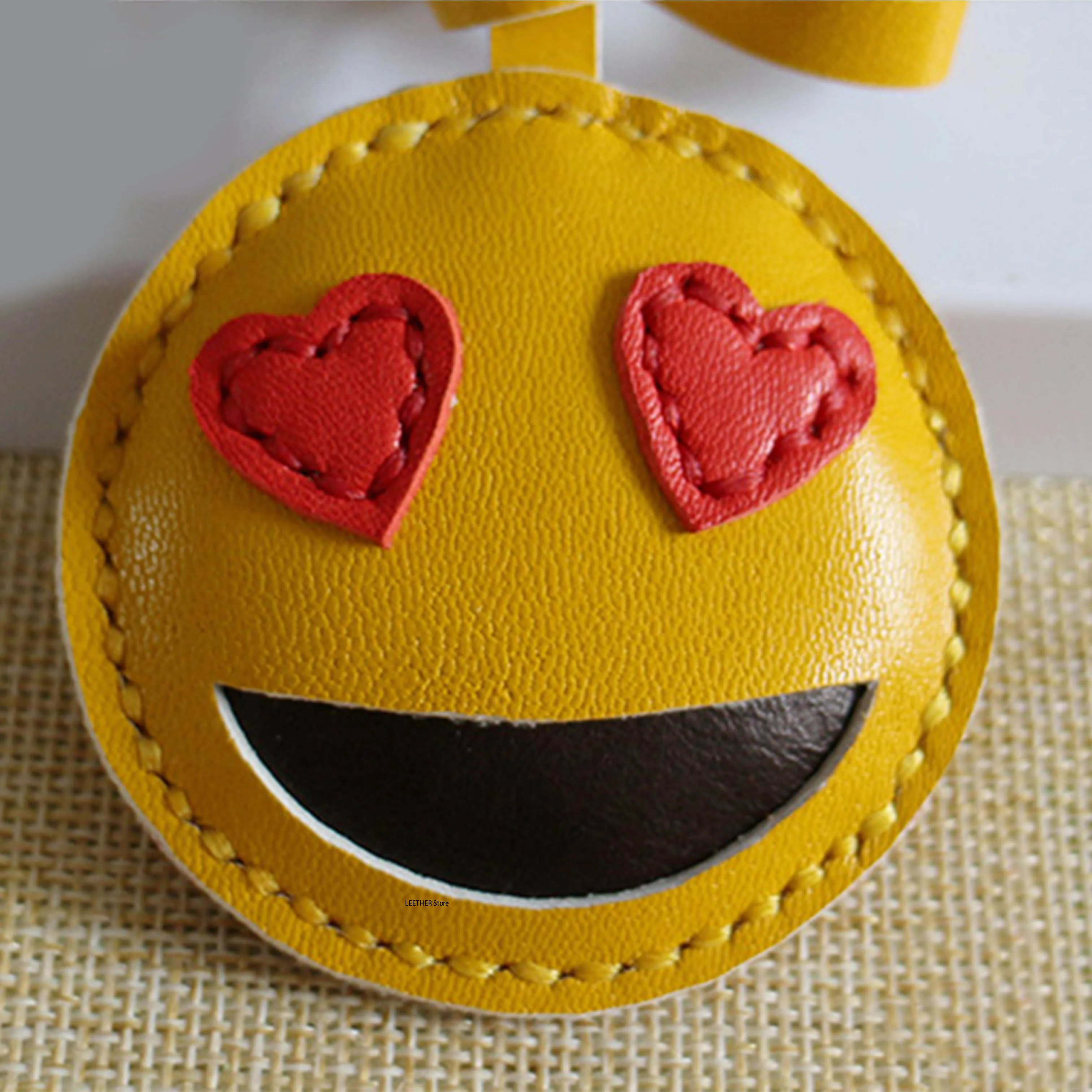 Японское стальное лезвие кожаный нож хит продаж emoticonsseries формочка для