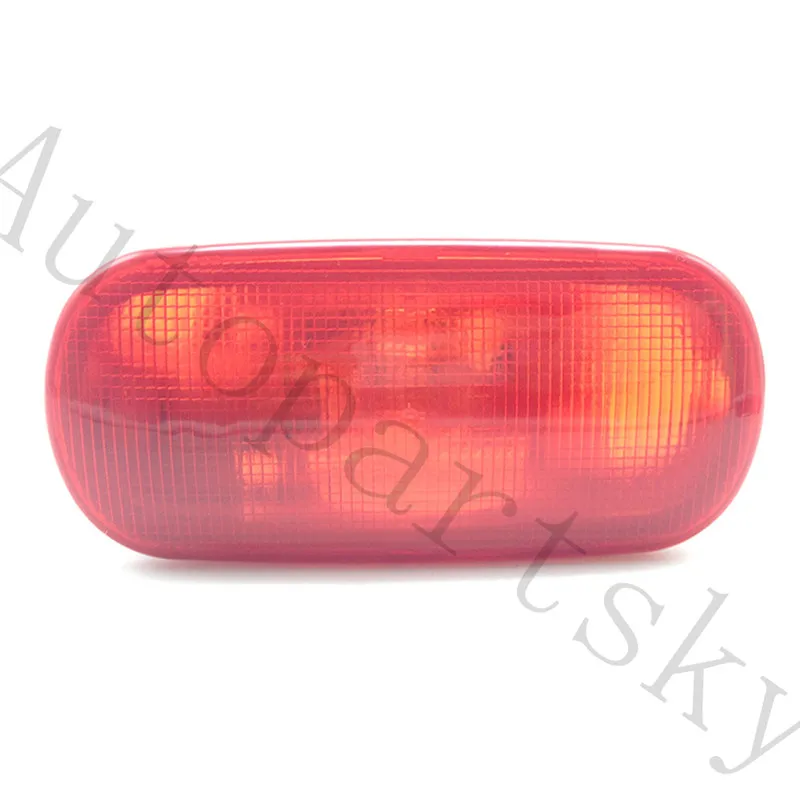 Стоп светильник для задней двери лампа 7700352940 Renault Master Opel Movano Nissan Interstar 2654000QAA 4500532 |