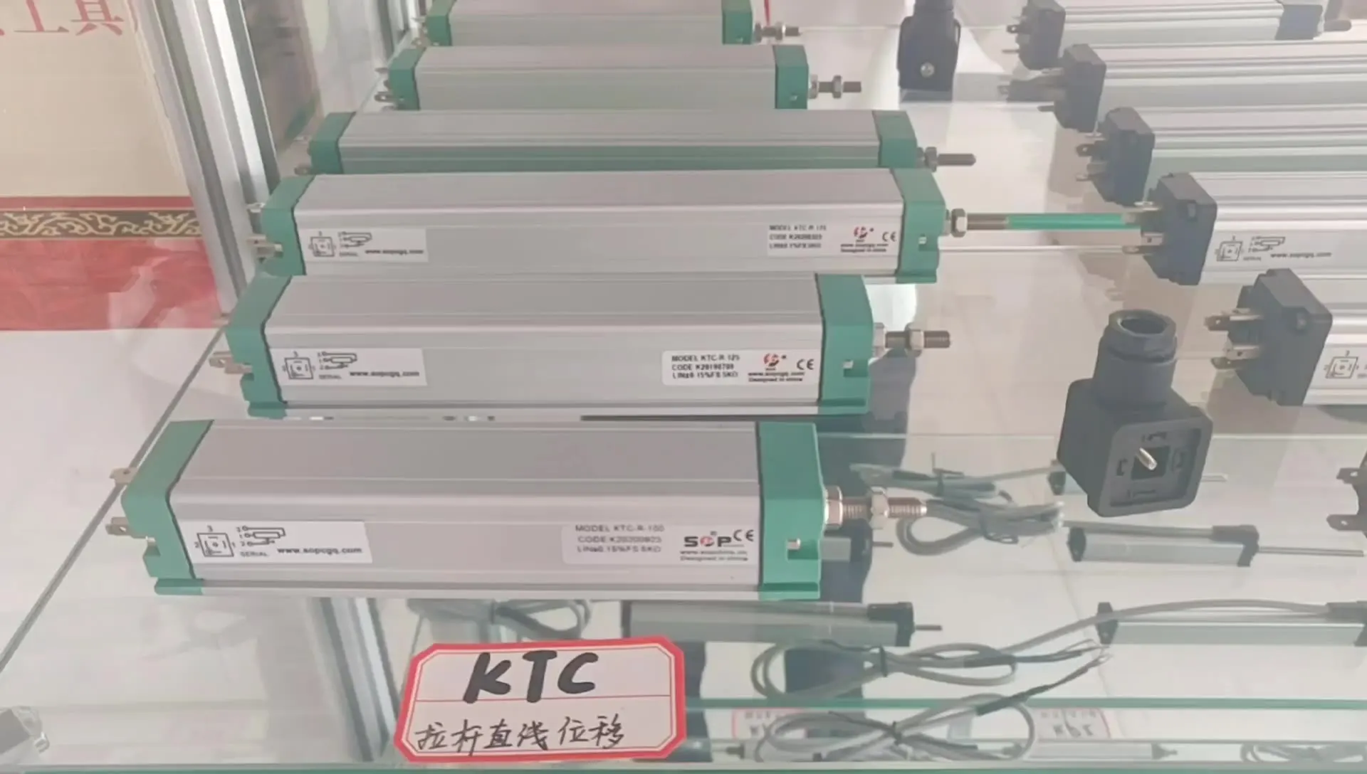 

LWH Linear Position Sensors Transducer Electrical Ruler Rod Type Linear Scale Transducer For Injection Molding Machine,