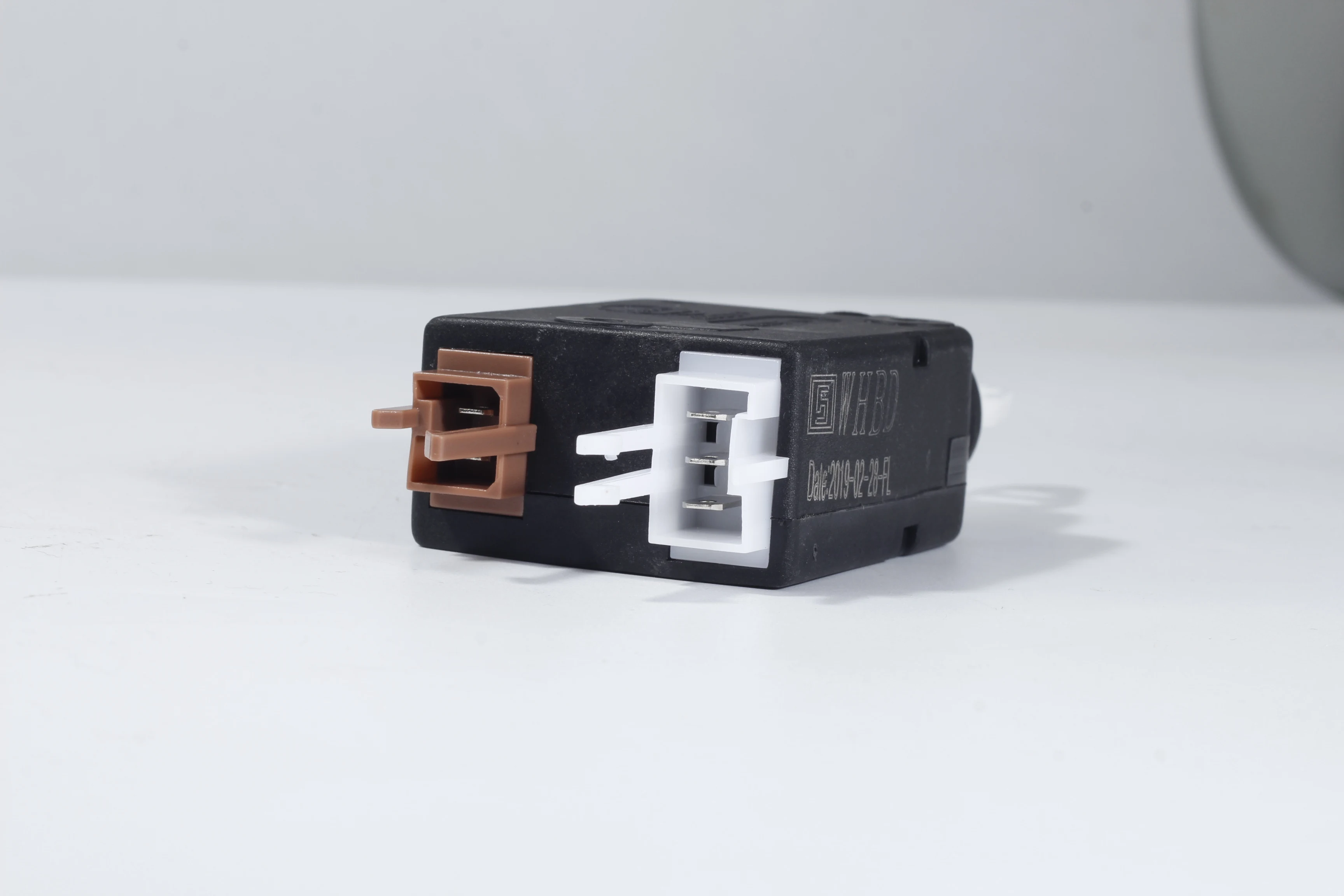 Автомобильный передний левый и задний замок привод Центральный замена двигателя