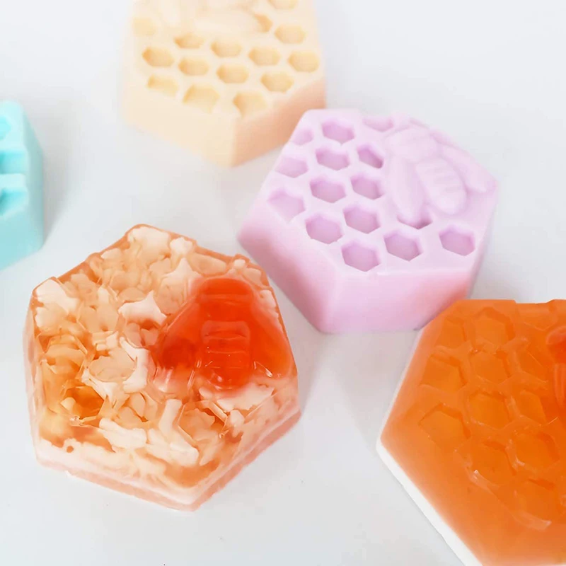 Силиконовая форма для мыла SILIKOLOVE 3D в виде пчелы самостоятельного изготовления