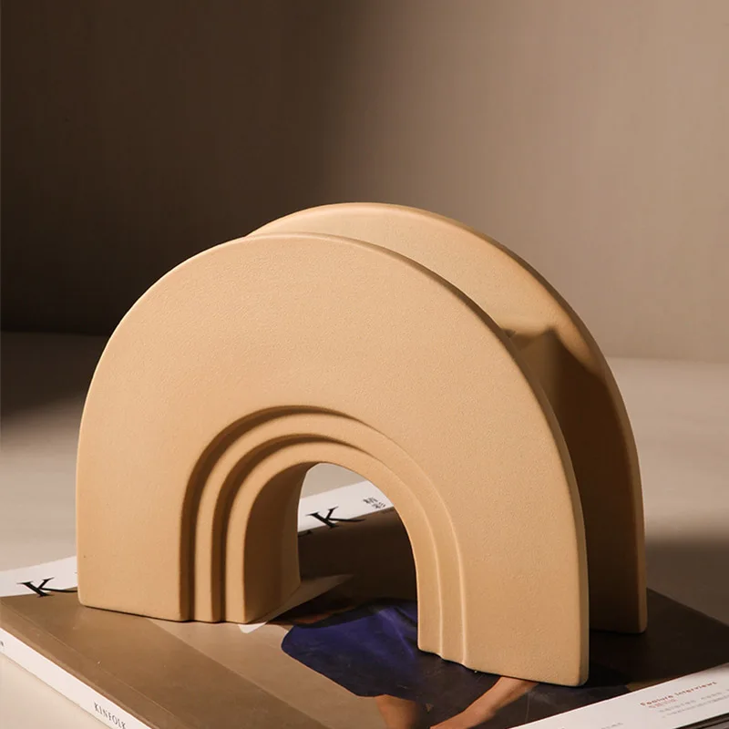 Геометрическая ваза для цветов в скандинавском стиле с аркой керамический