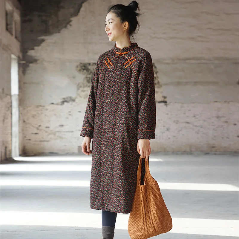 

SCUWLINEN ретро улучшилось Cheongsam 2020 зимние Цветочный принт воротник плиты кнопки толстое теплое длинное пальто на хлопковой подкладке, платье ...
