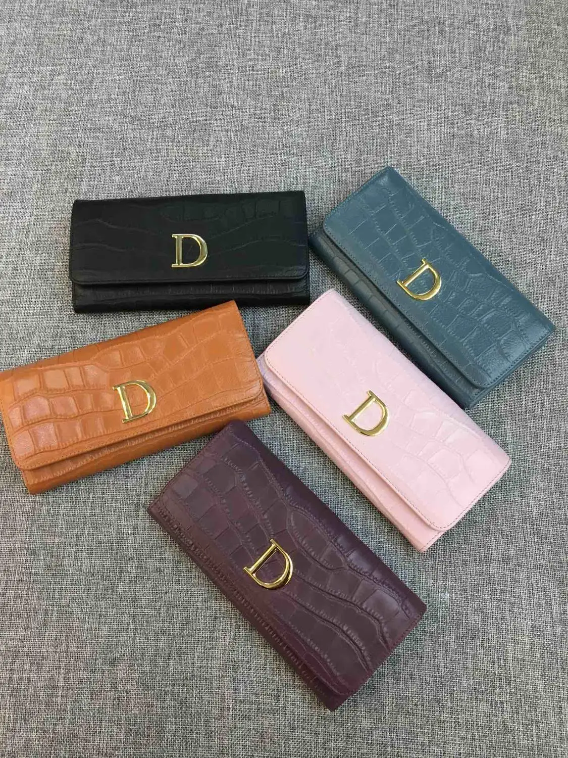 

Бесплатная shipping2020 Новинка стиль модные и популярные привлекательные, Натуральная Воловья кожа, Женский Длинный кошелек 5 цветов (19 см)