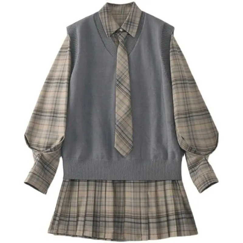 

Женский костюм в стиле преппи, клетчатое платье-рубашка + свитер-жилет, вязаный костюм из двух предметов с галстуком, плиссированная модная ...