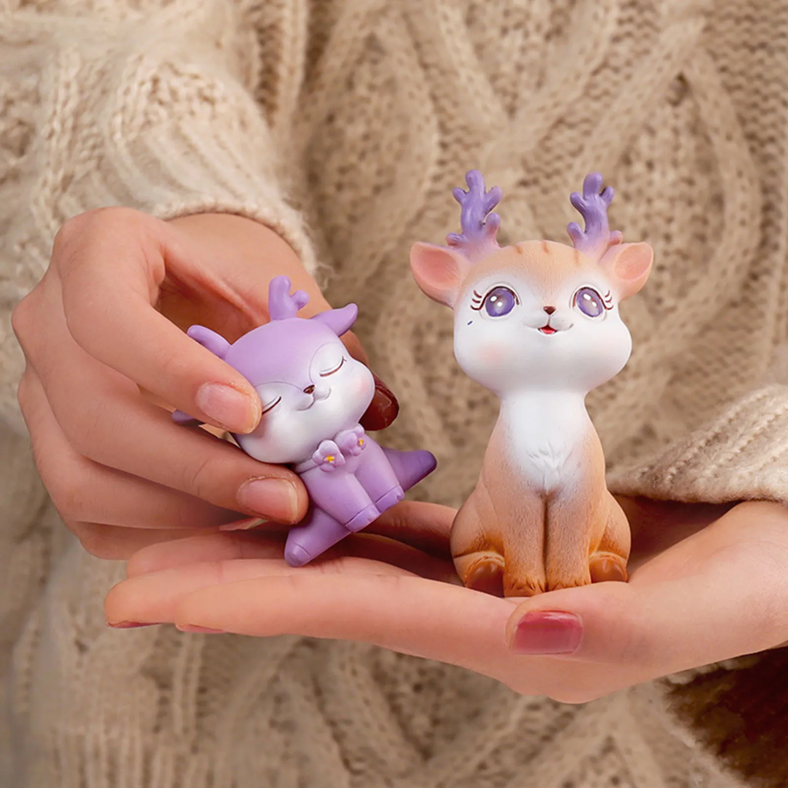 

Cartoon Plum Blossom Deer Ornaments, Creative Purple White Resin Animal Crafts, Cute Car Home Decorations