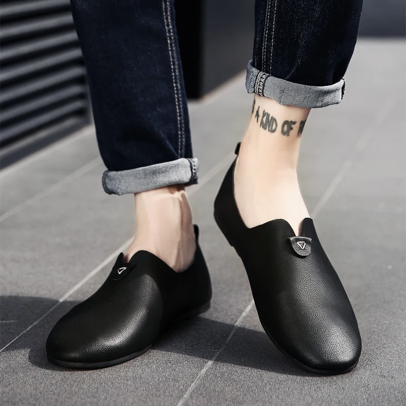 

New high-end British retro casual footwear men's shoes, soft and comfortable driving shoes, fashion trendy shoes, catwalk shoes