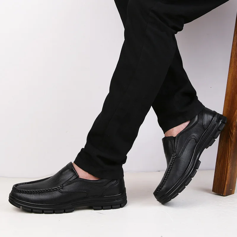 

100% Genuine Leather Men Shoes Soft Men Casual Loafers High Quality Men Shoes Breathable Men Fashion Luxury Warm Flats