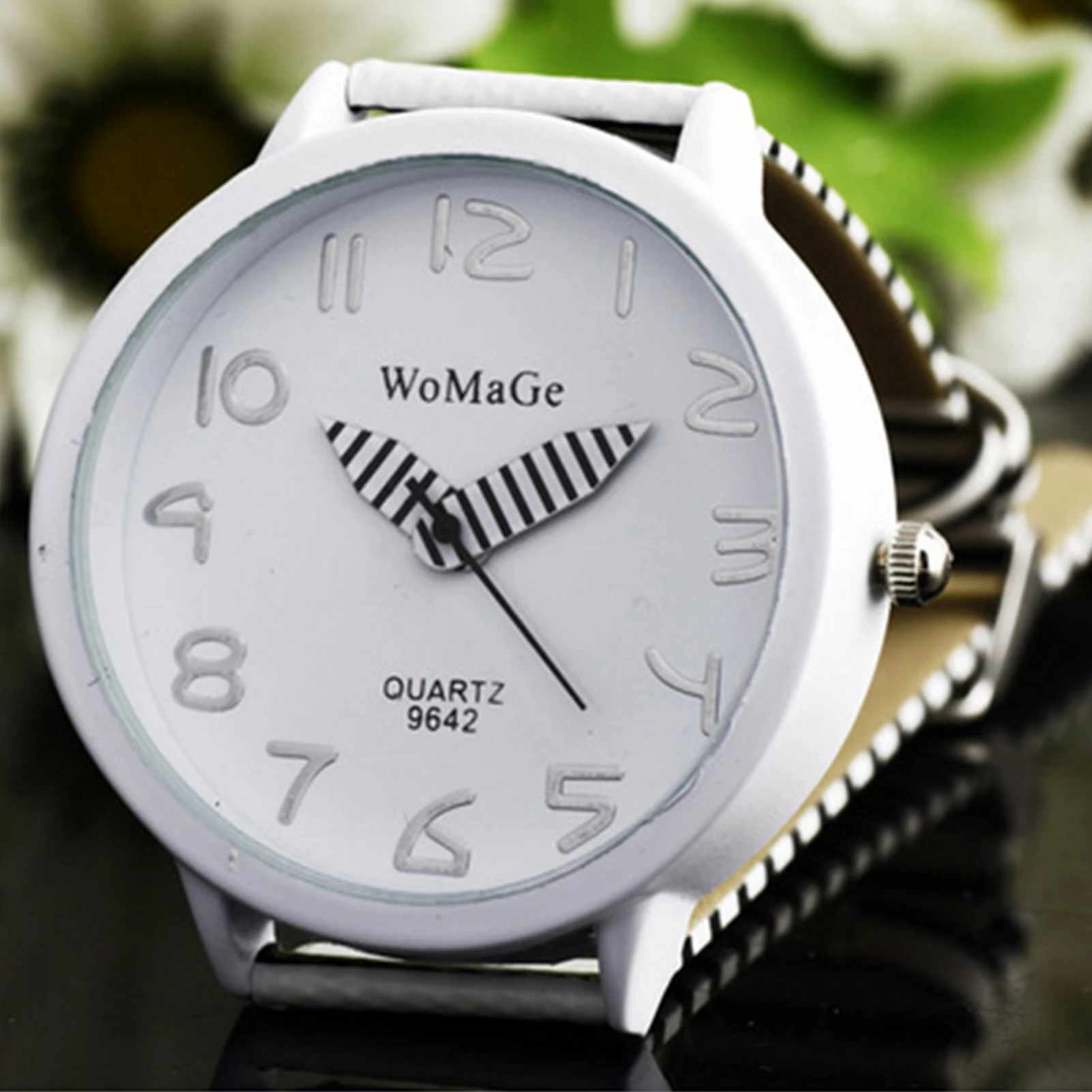 

Top Brand High Quality Fashion Watch Women Striped Strap Round Case Casual Quartz Analog Wrist Watch reloj mujer часы женские