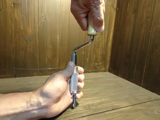 Инструмент для замены трехоборотного полуобмотка |