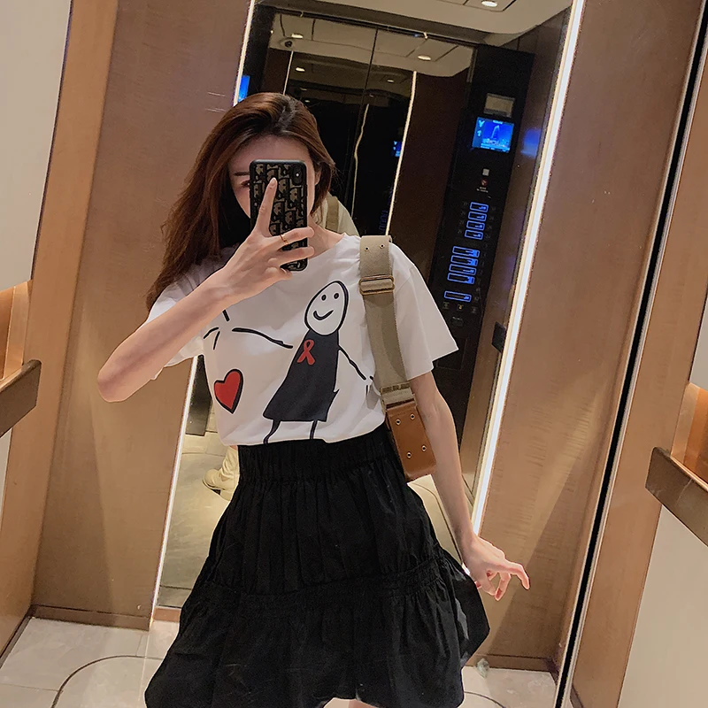 

New beiyisao early spring red love cartoon villain foreign style T shirt net red short sleeve T shirt women s fashion ins