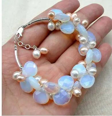 

free shipping Stunning handmade white pink pearl & moonstone bracelet