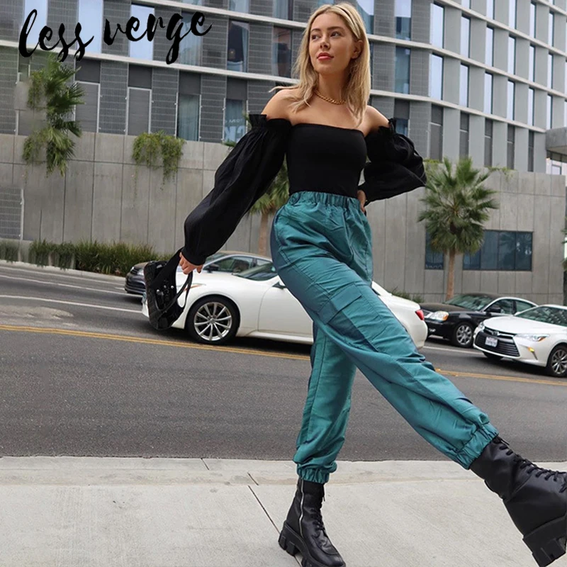 Женская блузка с открытыми плечами Lessverge черная рюшами и рукавом-фонариком