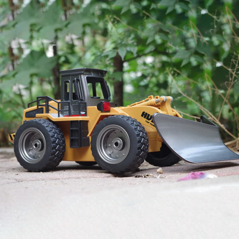 HUINA 1:18 RC грузовик Снежный плуг гусеничный колесный лопата погрузчик