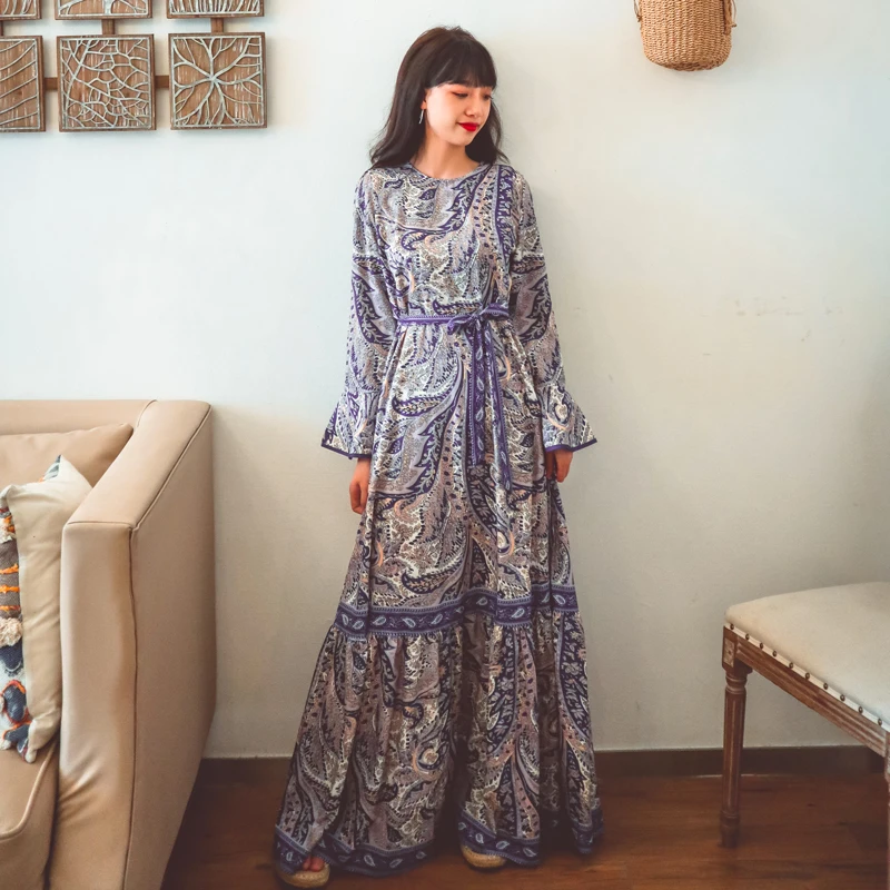 

Make small design evening dress national wind restoring ancient ways is printing the horn sleeve waist lace dress