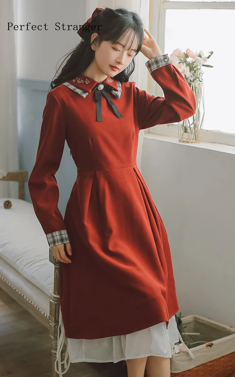 Женское длинное платье с цветочной вышивкой элегантное в стиле ретро круглым