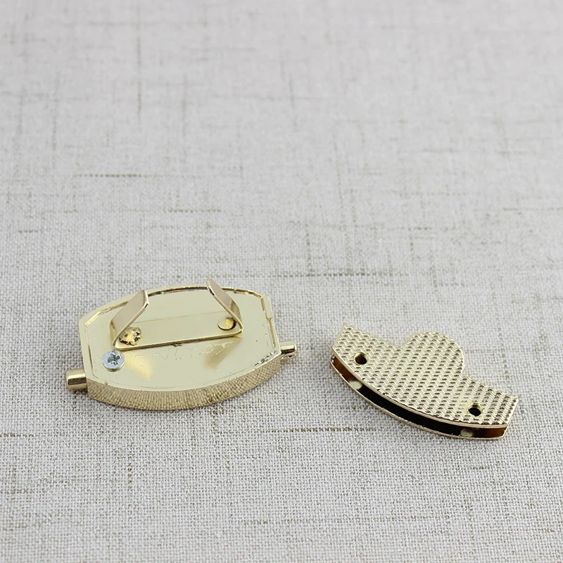 20 комплектов 4*3 см светильник золотой замок Новое поступление женская сумка