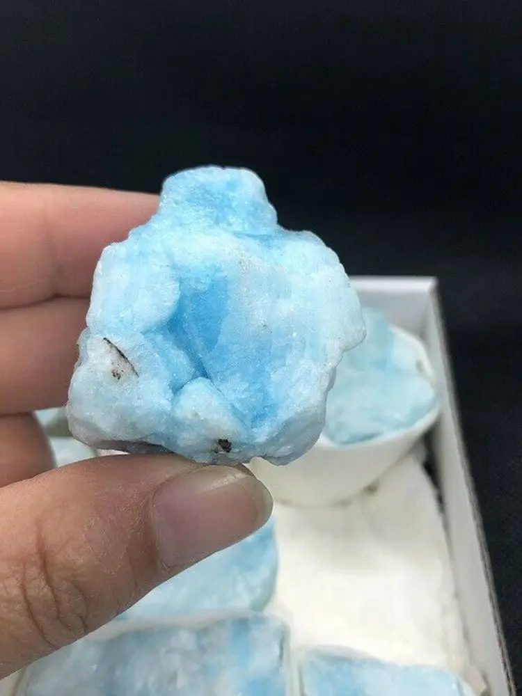 

Необработанный розовый арагонит, кристалл