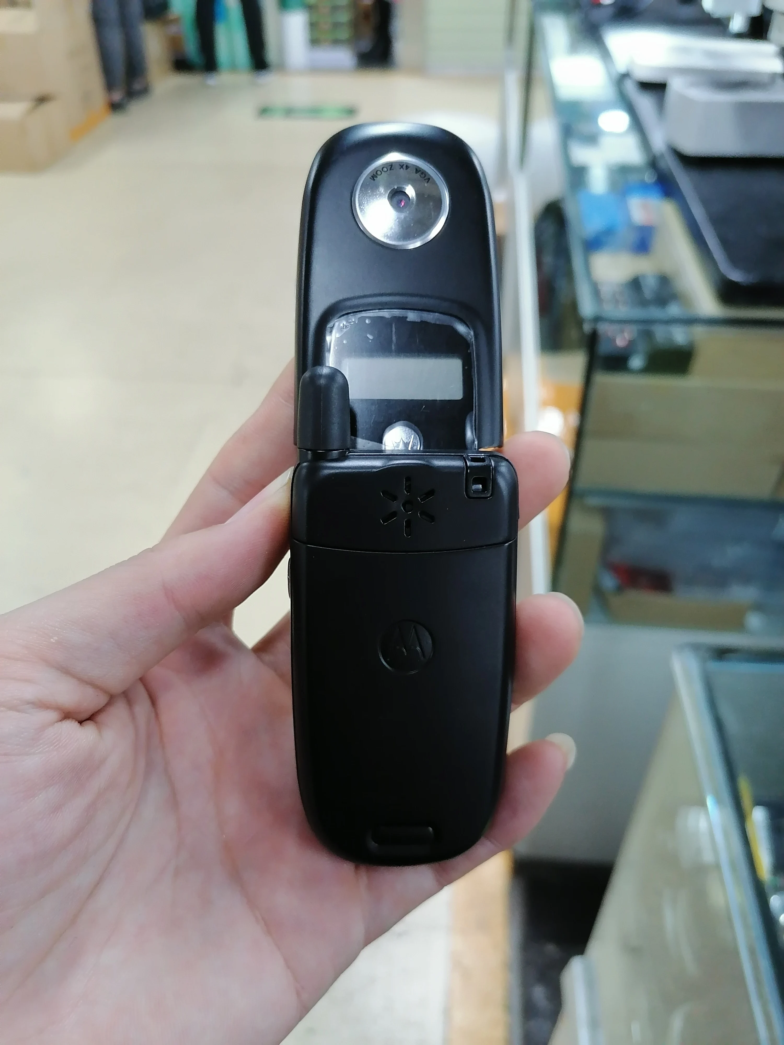 Motorola V220 Восстановленный Оригинальный разблокированный флип 128x128 пикселей 860 мАч