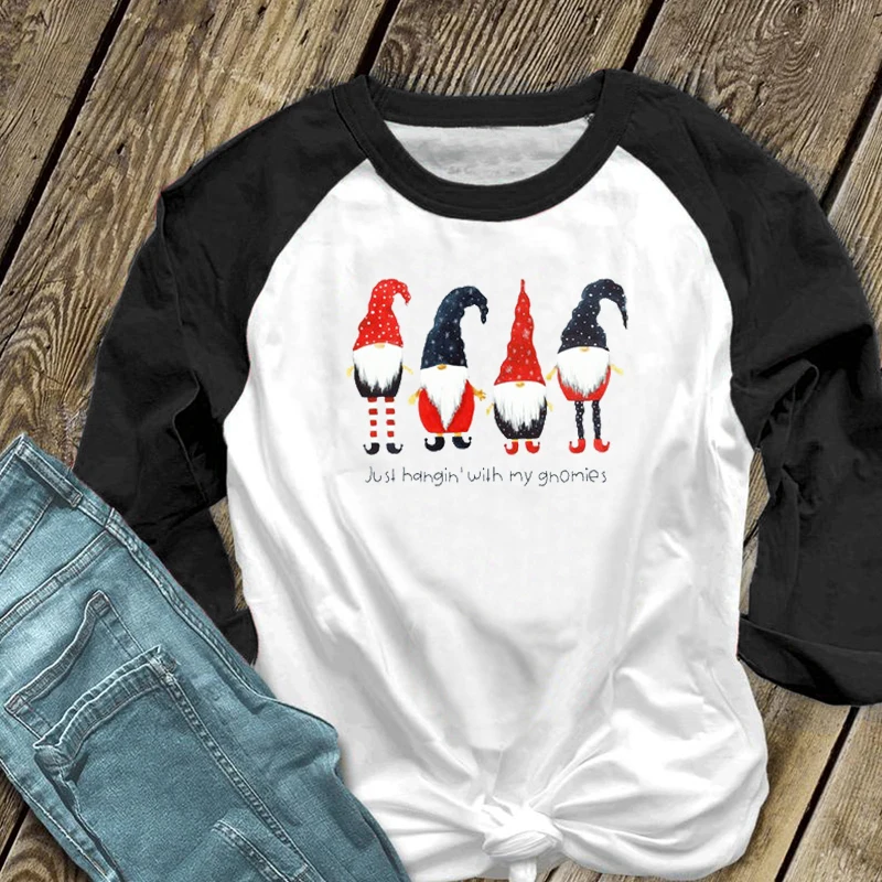 Женская рождественская футболка с длинным рукавом и надписью Just hangin with My Gnomies |