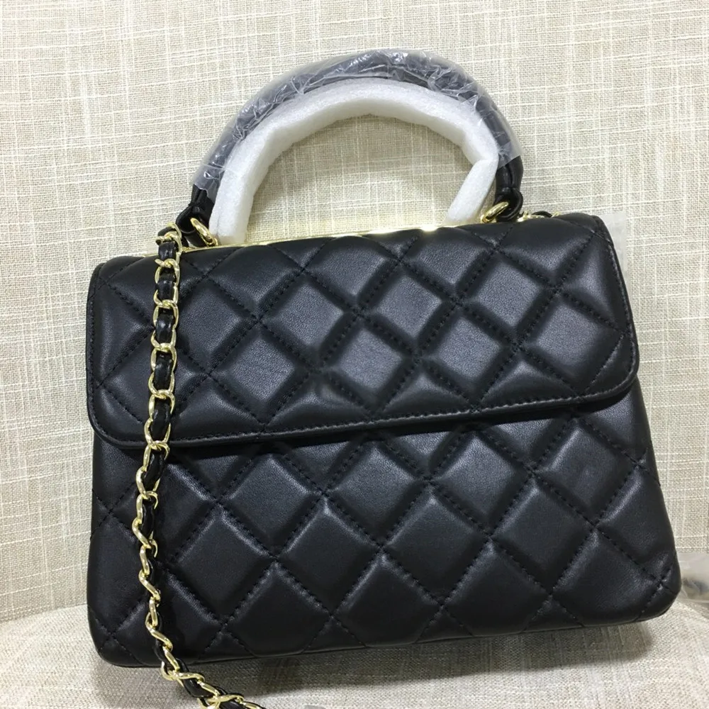

2021 new product designer brand classic leather full leather inner multi-layer fashion single-shoulder messenger handbag 06015