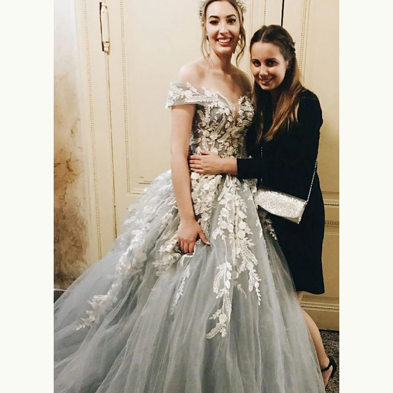 

Luxury Unique Gray Ball Gown Bridal Wedding Dresses Back Out Off Shoulder Sleeves Appliqued Wedding Gowns for Bride Sweep Train