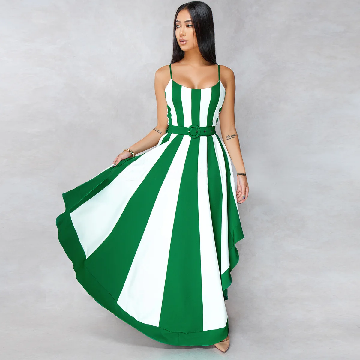 Женское летнее платье в полоску асимметричное с открытой спиной и качели модная