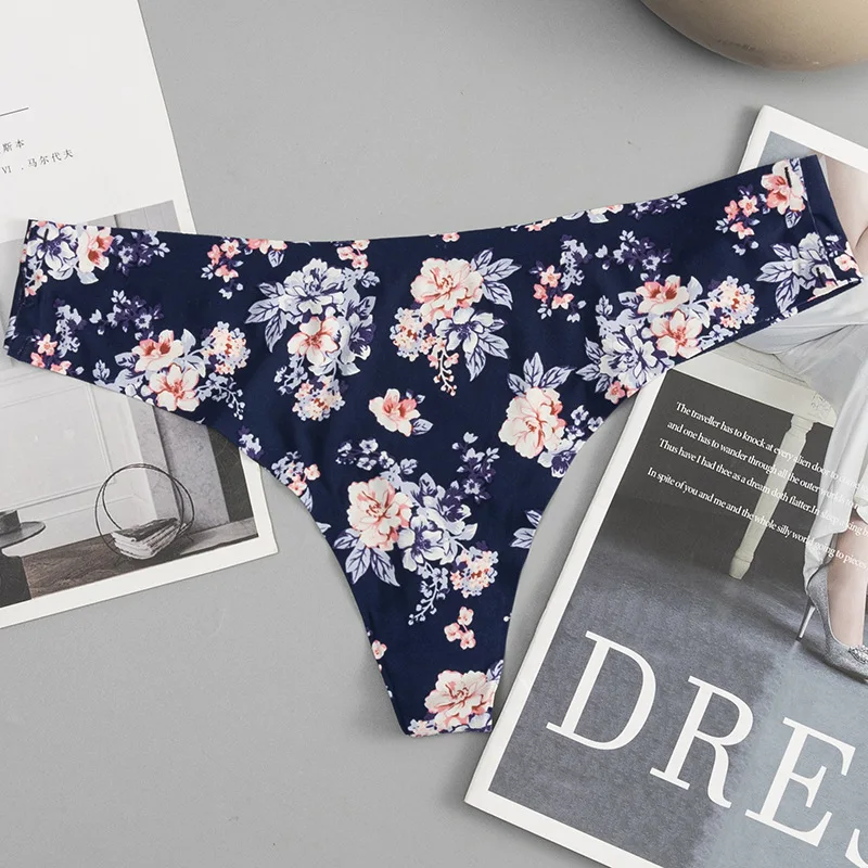 

European and American hollow breathable low-rise sexy lace thong, cotton bottom crotch ladies briefs