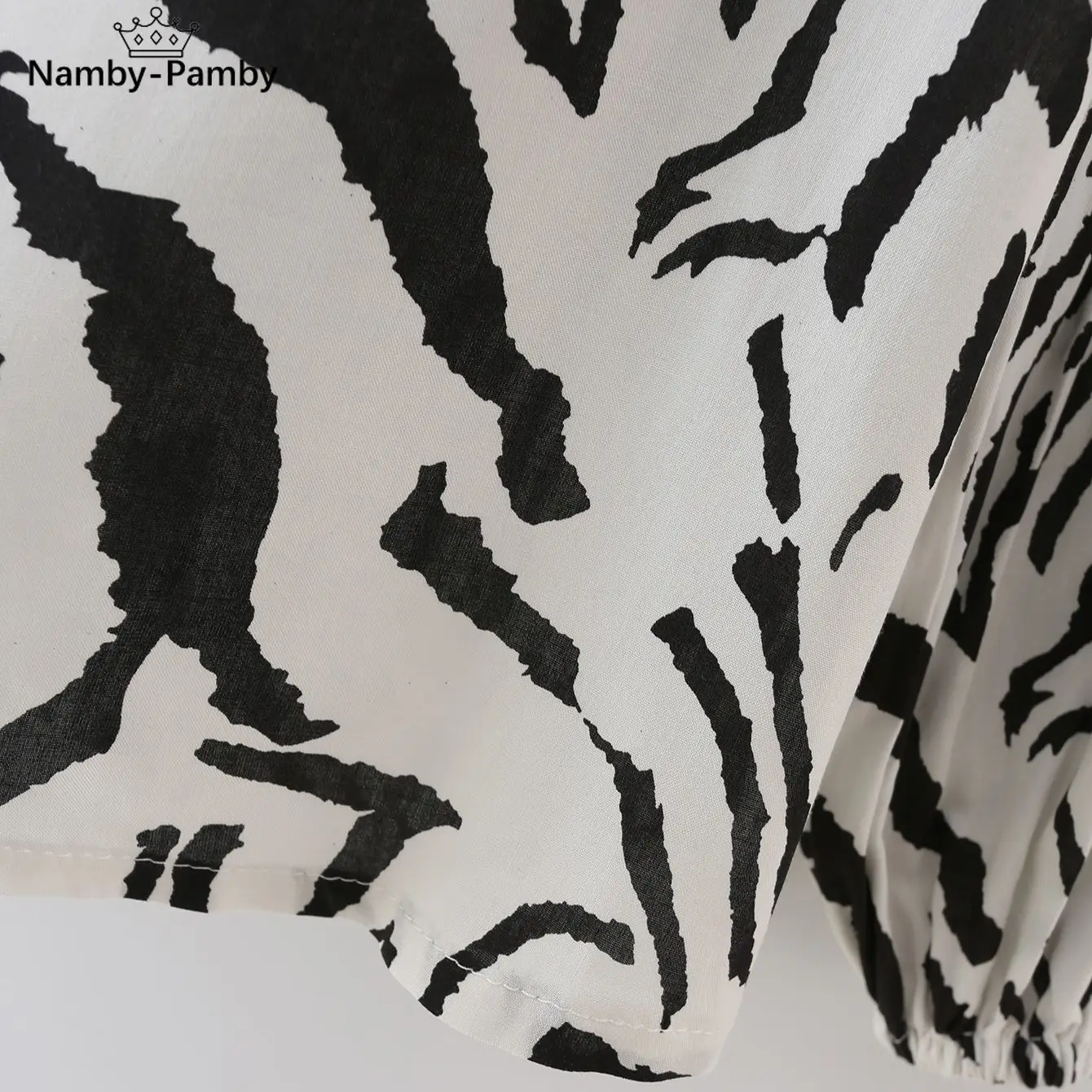 

2021 spring Women Office Leopard Print casual Blouses Mujer fashion long Sleeve elegance top loose Lady sexy v neck shirt Femme