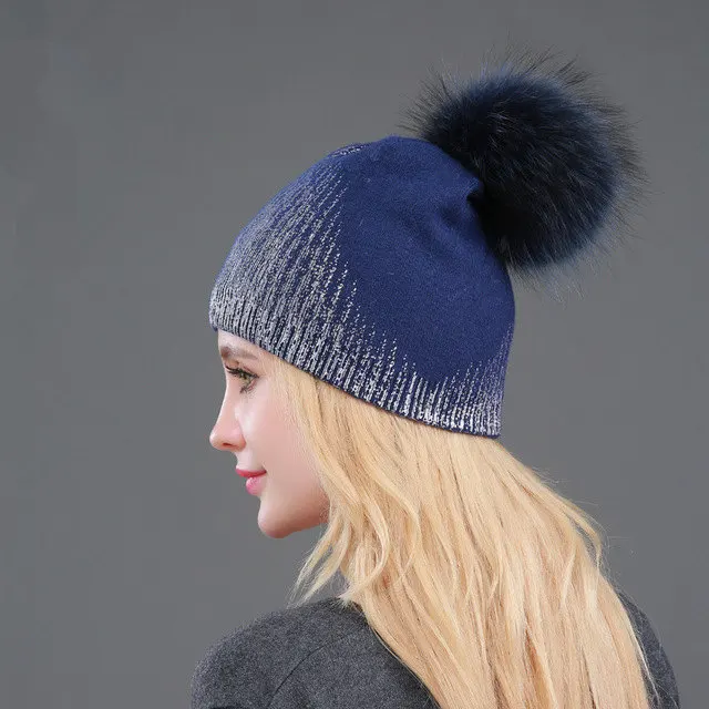 Navy Blue B Зимняя женская шерстяная Круглая Шапочка, Повседневная Вязаная кашемировая шапочка с металлическим принтом и помпон из меха енота - Цвет: Navy Blue B