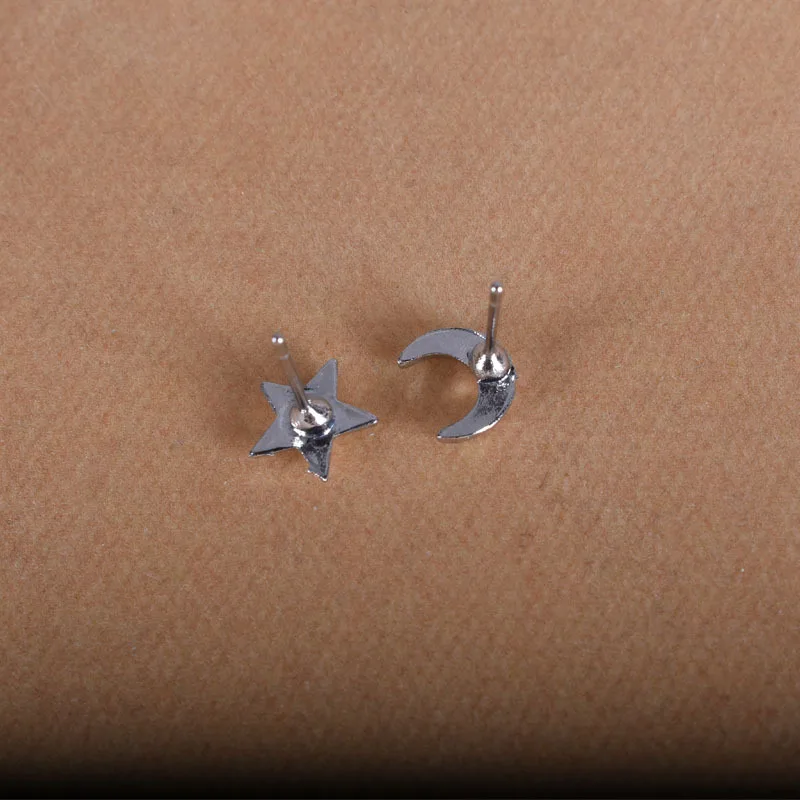 

Korea Version Of Retro Manufacturer Wholesale Leaves Little Pure And Fresh And The Fairy Female Earring Stud Earrings