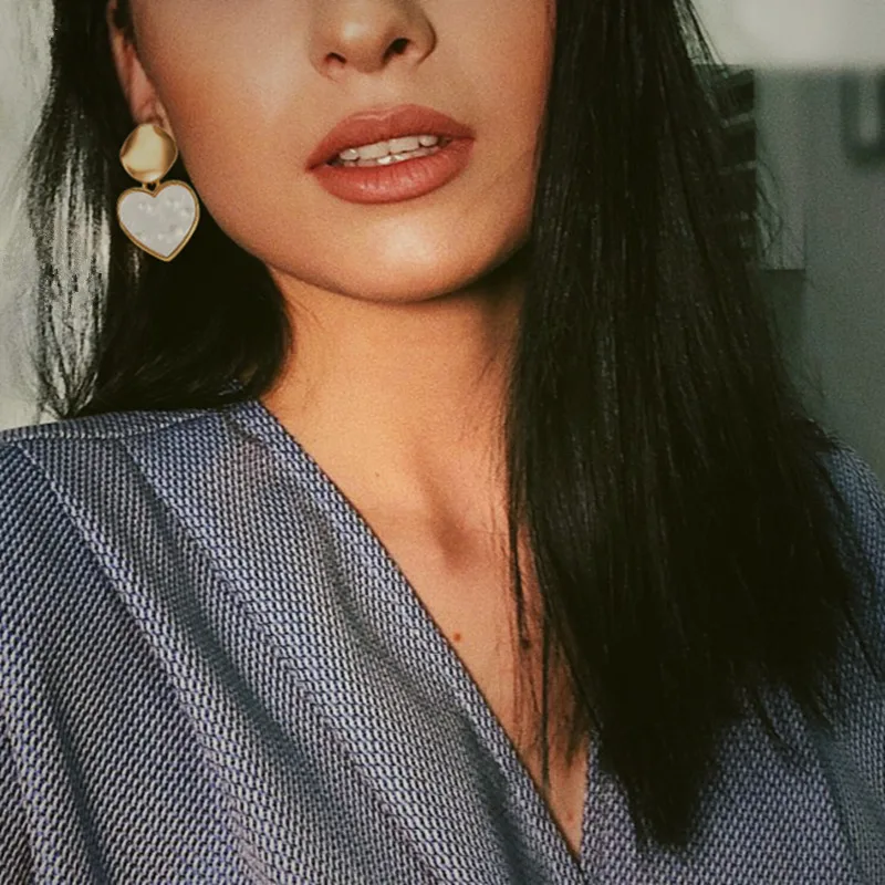 Акриловые серьги в форме сердца для женщин новинка 2021 золотые корейские модные