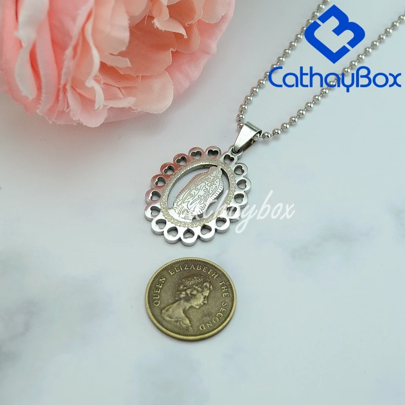 Ожерелье с овальной подвеской из нержавеющей стали изображением Богородицы