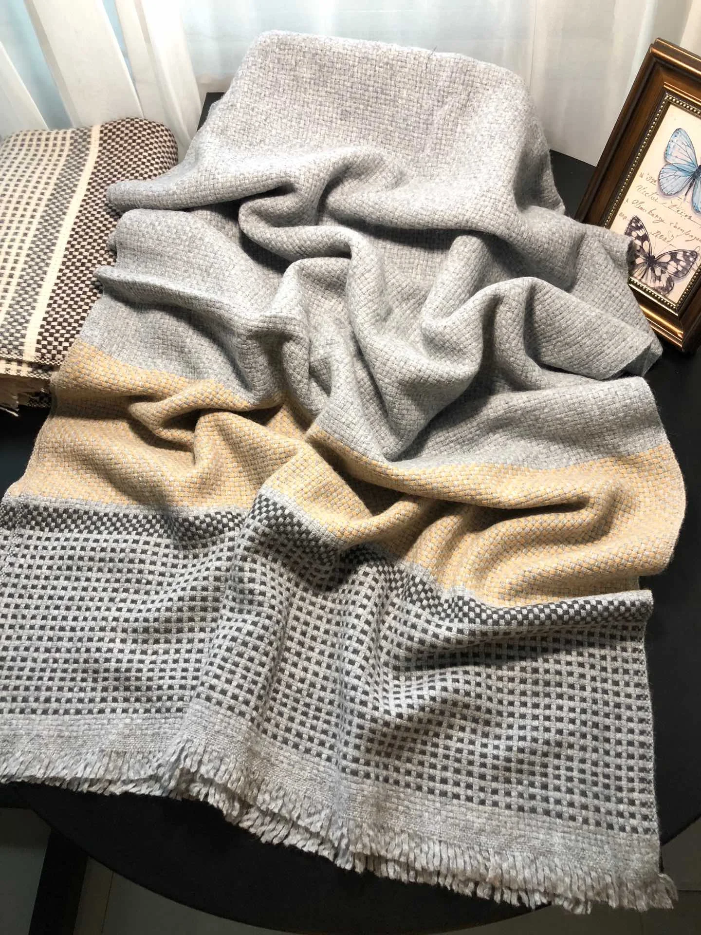 

2021 new hot sale non-logo pure color ladies warm scarf high quality textile thin cashmere wool simple soft scarf