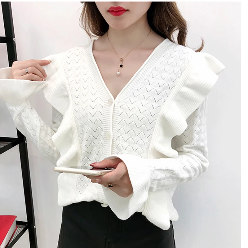 Женский трикотажный кардиган с оборками однобортный ажурный в стиле ретро