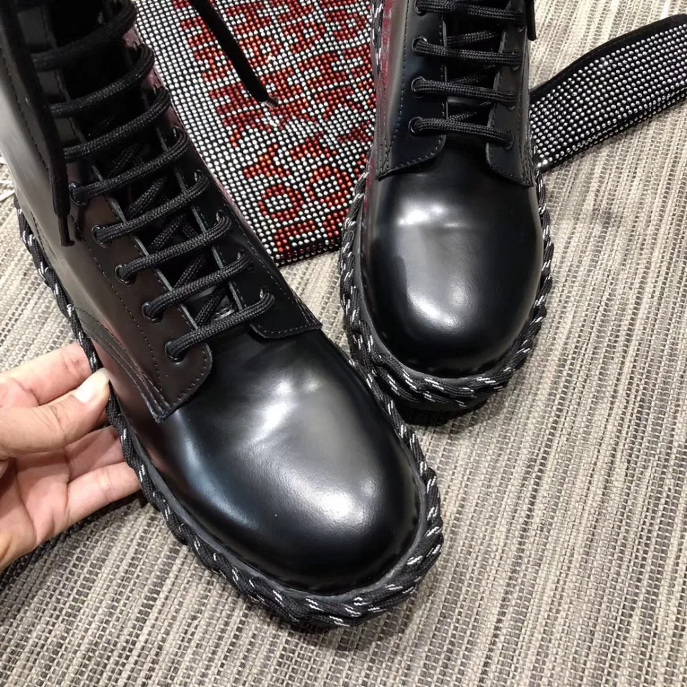 Zapatos de mujer; женские ботильоны из натуральной кожи черного цвета; модные шнурки; Ботинки martin с декором; сезон весна-зима; теплые короткие ботинки
