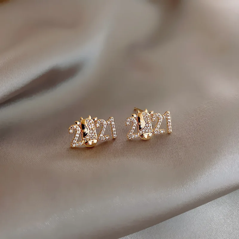 

Korea's New 2021 Fashion Wedding Earrings 925 Silver Needle Online Celebrity Design Diamond Earrings