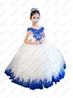 2022 Элегантное Белое и ярко-синее кружевное бальное платье из тюля с открытыми плечами и цветами для девочки платья для свадебной вечеринки для подростков с рукавами
