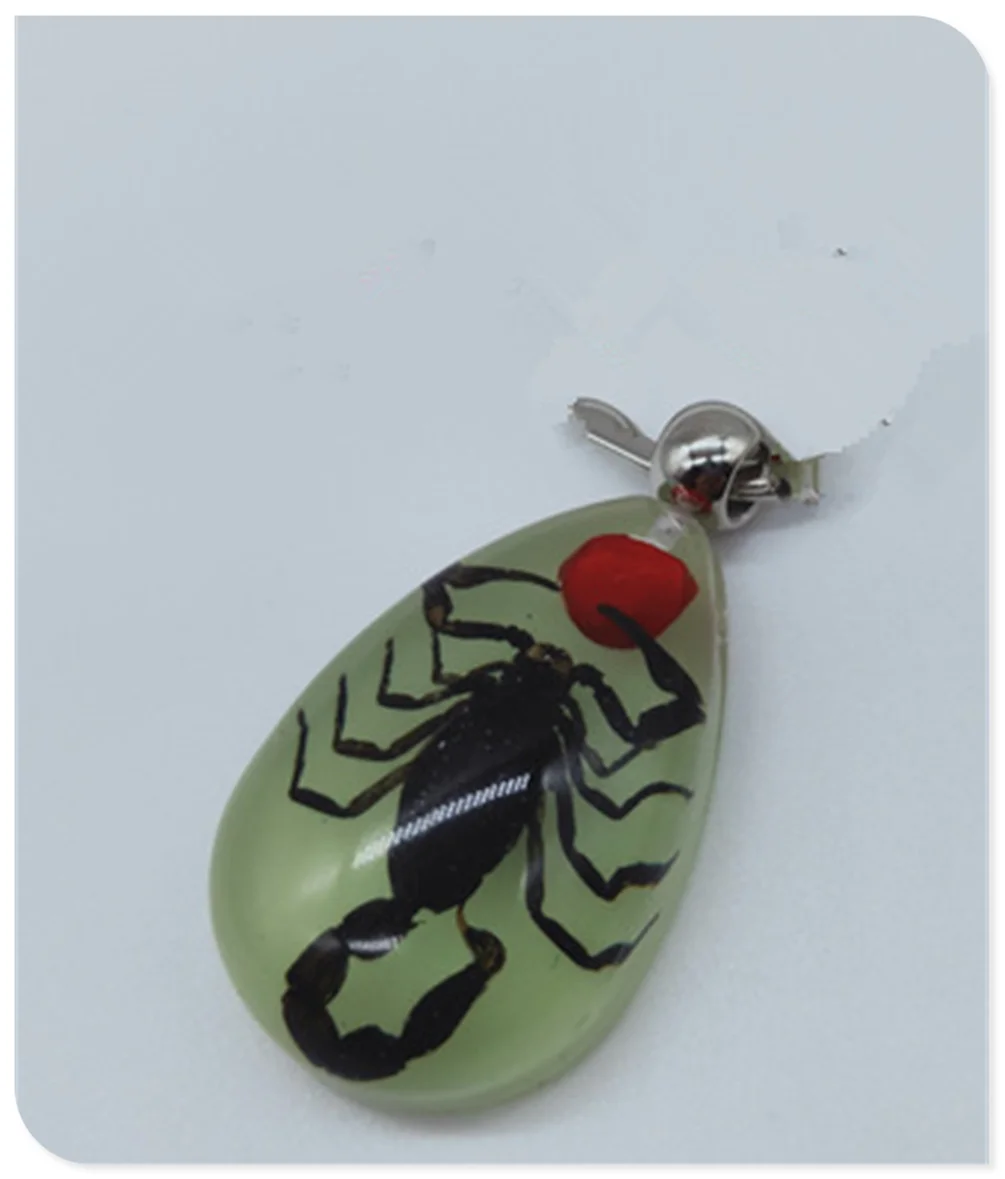 Автомобильные аксессуары насекомых ночь светло желтого цвета кости брелок