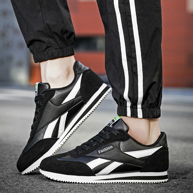 

Hot New Men Sneakers Mesh Breathable Men Running Shoes Fashion Tenis Masculino Lightweight Mens Casual Shoes Zapatos De Hombre