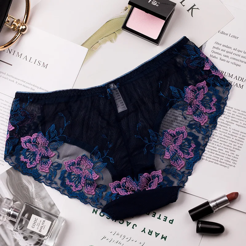 Трусики женские хлопковые с вышивкой и бантом заниженной талией | Женская одежда