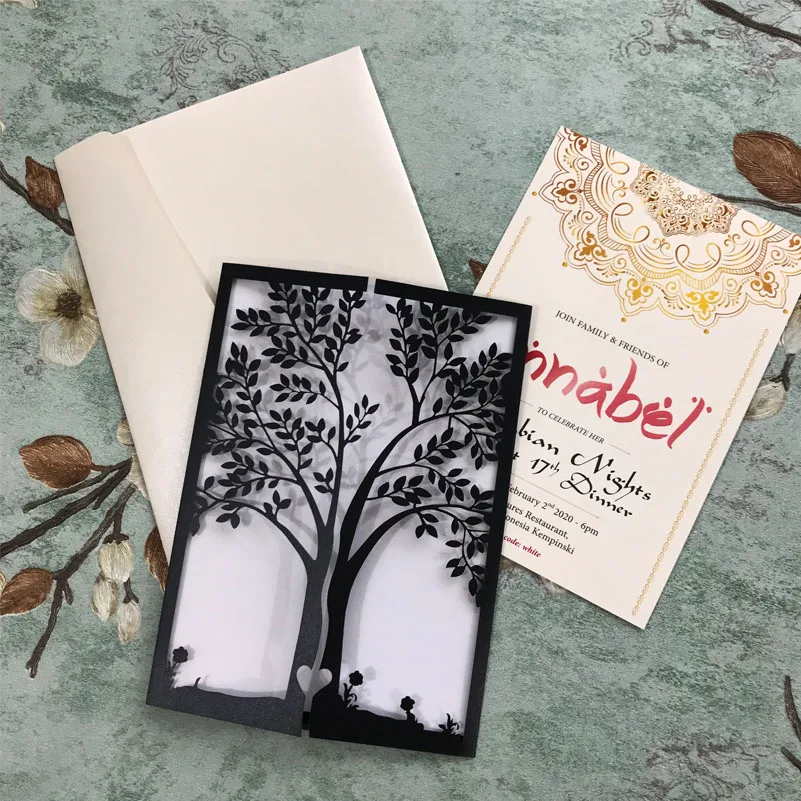 

20pcs / lot Love Wedding Invitation Card Exquisite Laser Cut Flora Theme Birthday Party Business Invitations Pearl Paper Cards